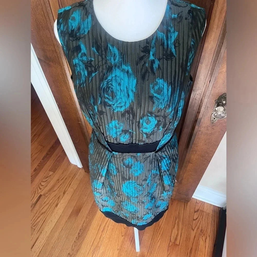 Carmen Marc Valvo Gray and Blue Floral Sleeveless Midi Dress Women Size‎ 8 - Picture 3 of 10